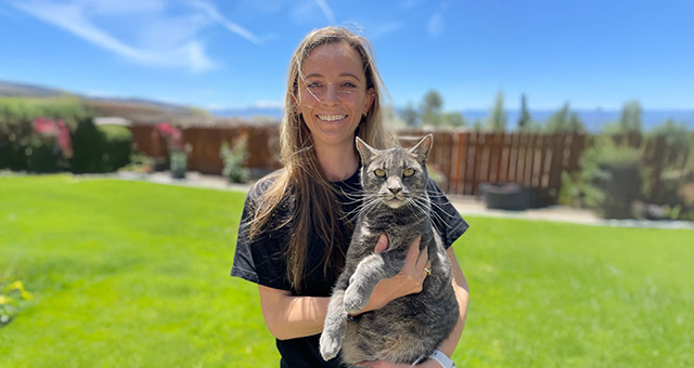 Afton Timmins, Peak Pet Urgent Care veterinary staff member – biography popup photo