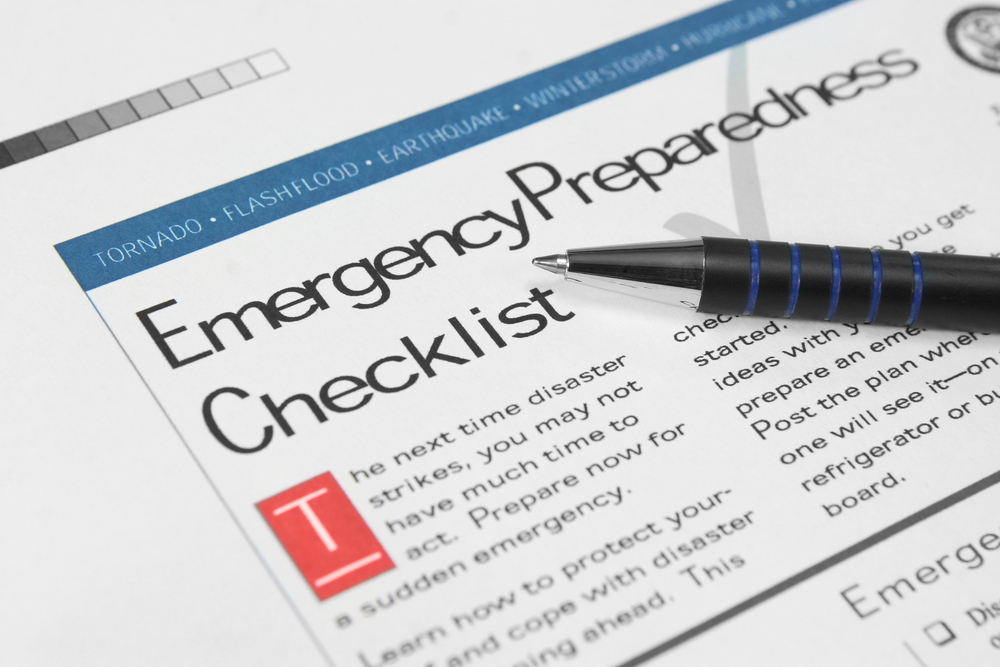 Pet emergency checklist guide for urgent veterinary care situations